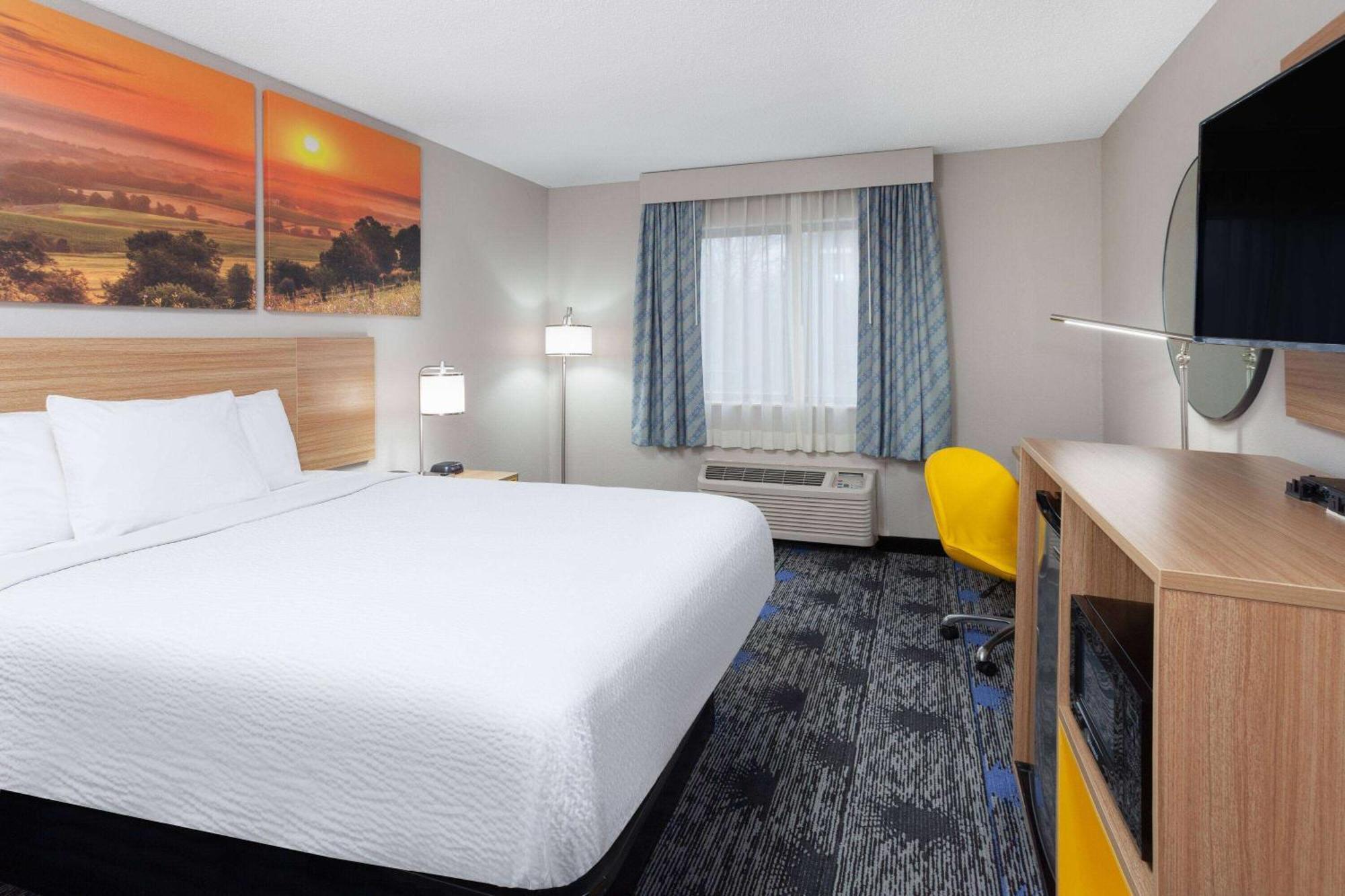 Days Inn By Wyndham Wooster Eksteriør billede