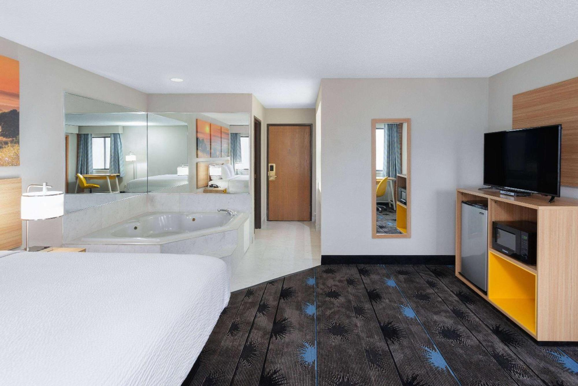 Days Inn By Wyndham Wooster Eksteriør billede