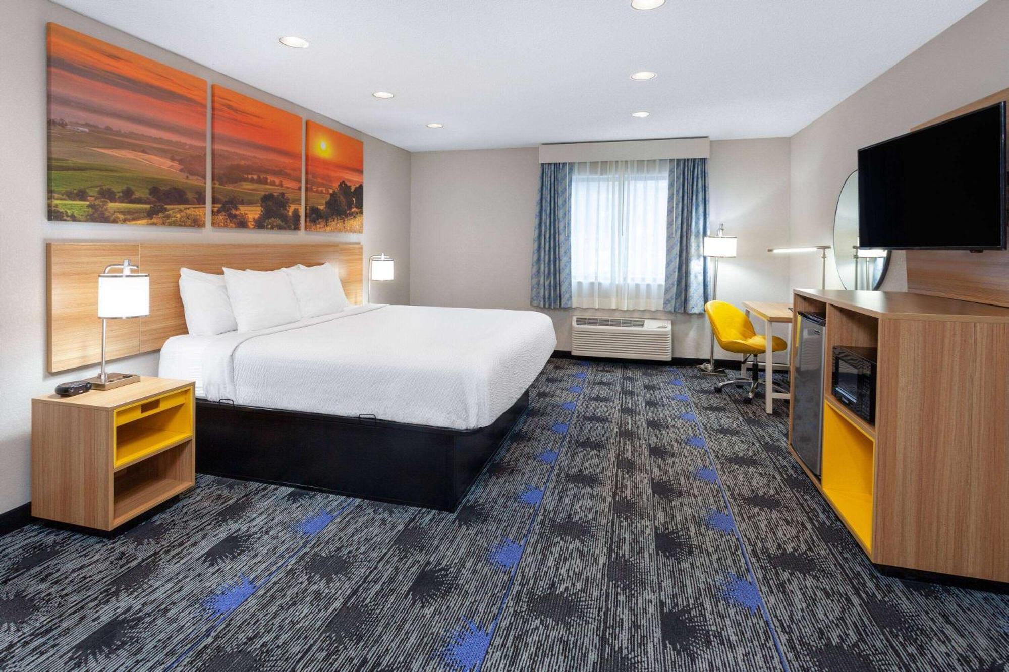 Days Inn By Wyndham Wooster Eksteriør billede
