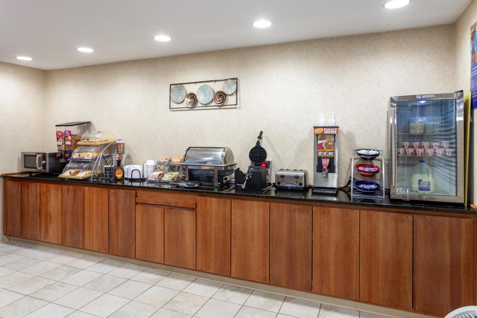 Days Inn By Wyndham Wooster Eksteriør billede